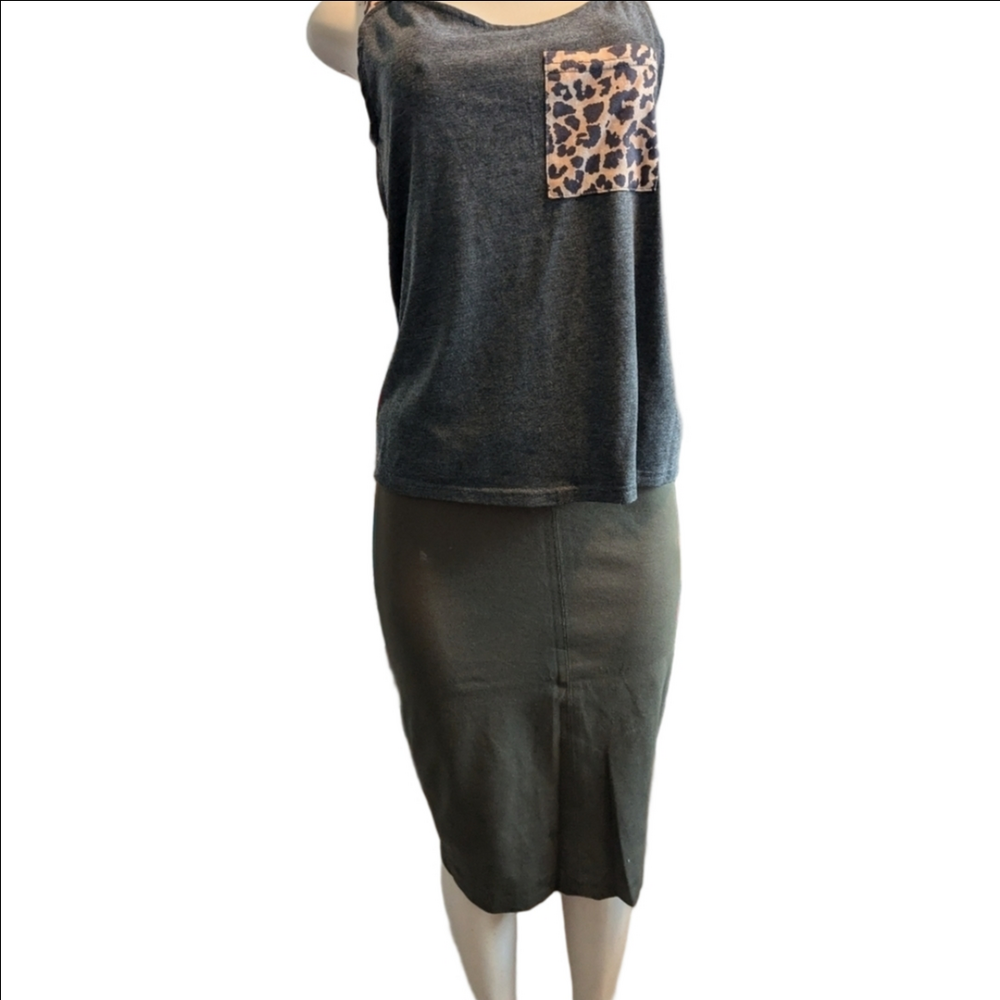 Chic me Gray and Animal Print Tank top Size Small